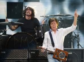 electric cigar box guitar paul mccartney|Paul McCartney plays a Cigar Box Guitar with Nirvana.